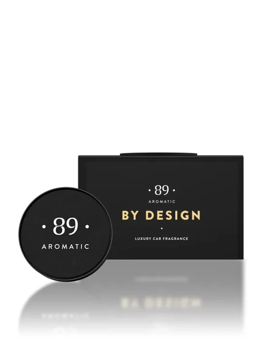 AROMATIC •89• Auto gaisa atsvaidzinātāja turētājs ventilācijas atverei. AMIRA aromāts